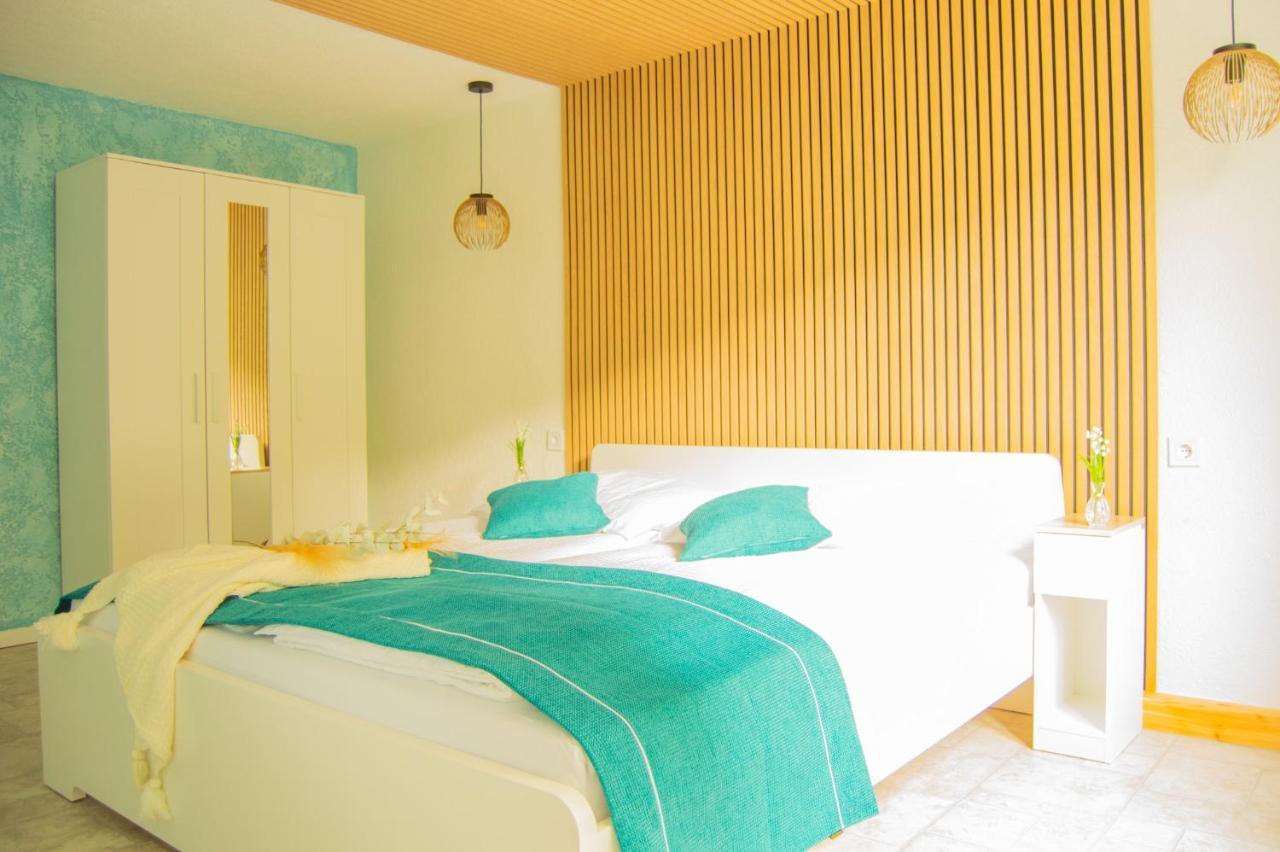 Wellnessoase Mitten In Der Wasserfallstadt Triberg Triberg im Schwarzwald Eksteriør billede